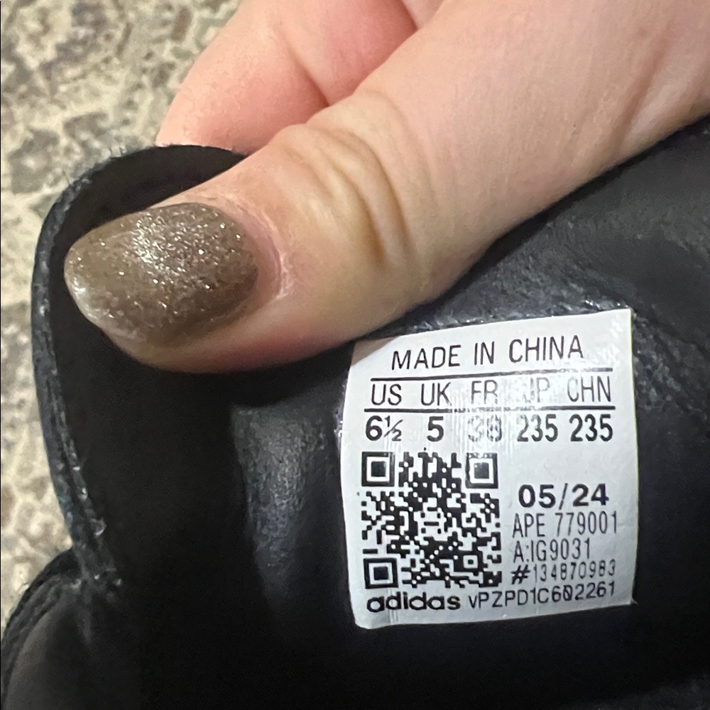 Adidas Samba Black Leather Sneakers - Picture 4 of 4